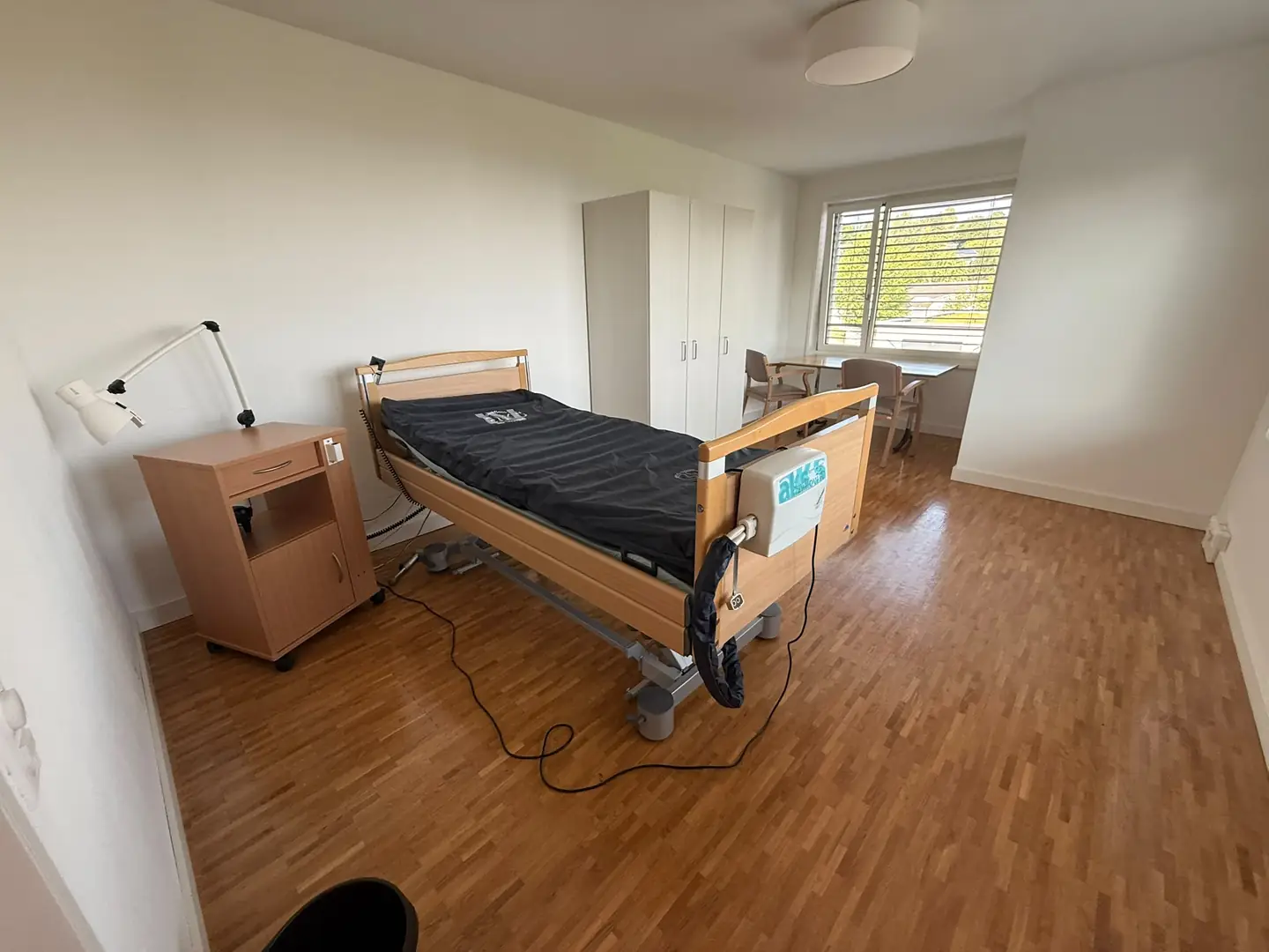 Zimmer im Altersheim als Referenz für Zimmerräumung im Kanton Graubünden